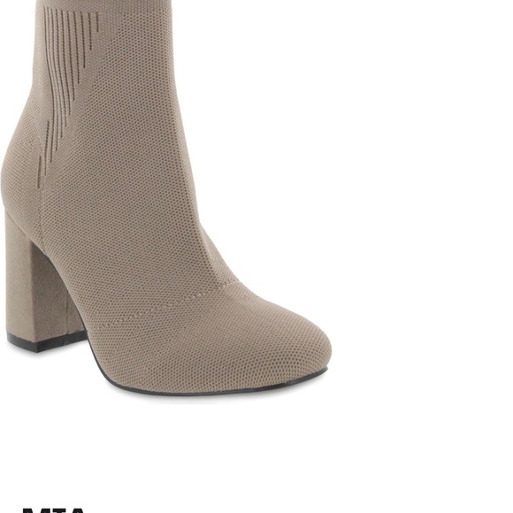 MIA Braxton Block Heel Boot - Picture 8 of 8